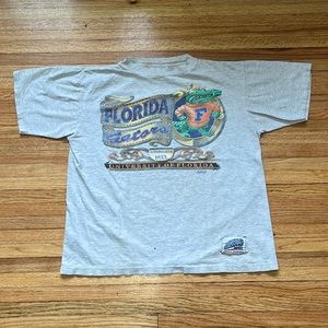 Vintage Florida Gators T-Shirt / Distressed / 90s / Single Stitch